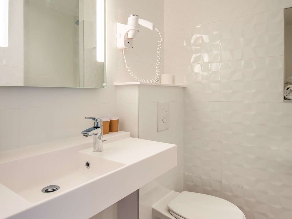 ibis styles toulouse blagnac aeroport