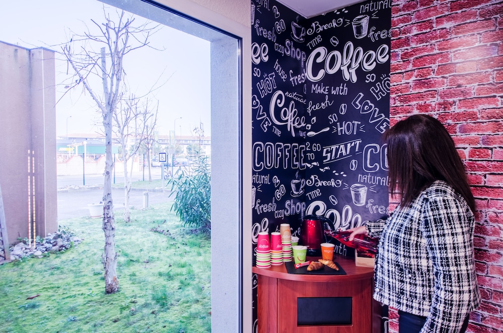 ibis styles toulouse blagnac aeroport