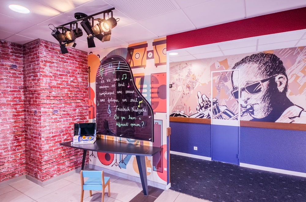 ibis styles toulouse blagnac aeroport