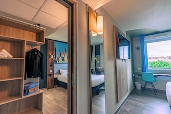 ibis styles toulouse blagnac aeroport