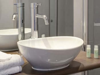 ibis styles toulouse blagnac aeroport