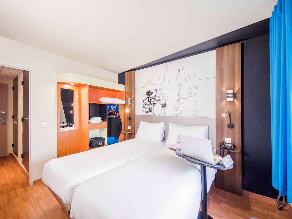 ibis styles toulouse blagnac aeroport