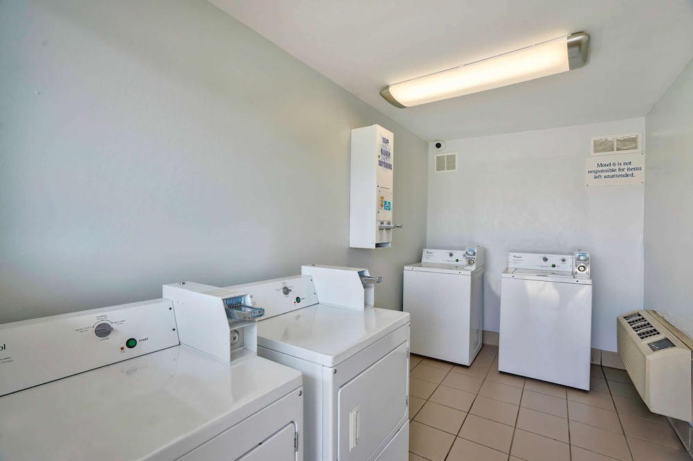 motel 6 lumberton nc