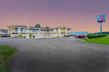 motel 6 lumberton nc