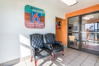 motel 6 lumberton nc