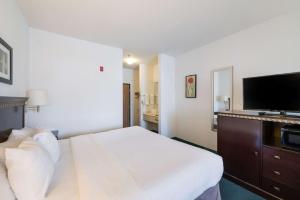 rodeway inn urbana champaign university area