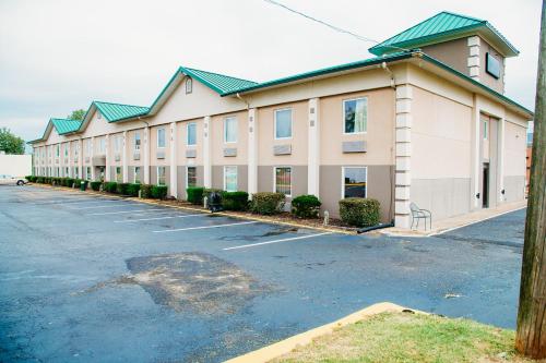 country garden and suites