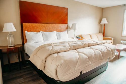 country garden and suites