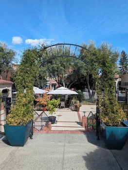 los gatos garden inn hotel