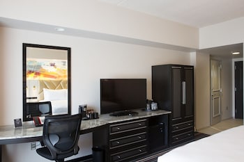 hard rock hotel and casino tulsa