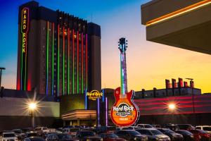 hard rock hotel and casino tulsa