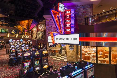 hard rock hotel and casino tulsa