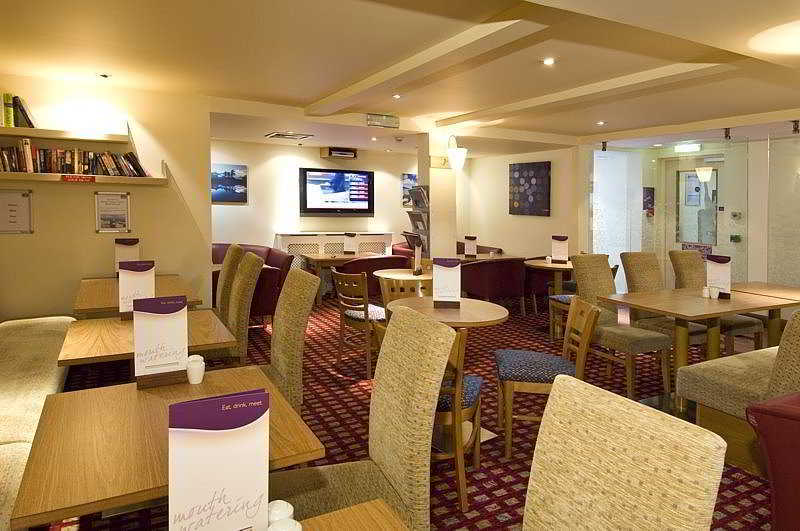 premier inn london gatwick airport a23