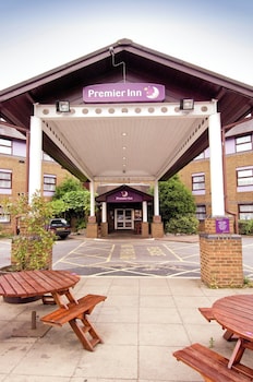 premier inn london gatwick airport a23