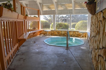 Silver Surf Motel,Cambria>>California,2 star