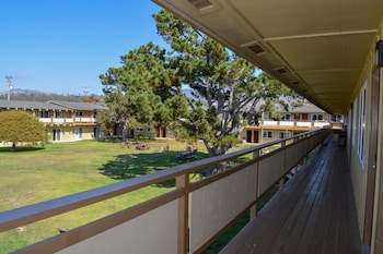 Silver Surf Motel,Cambria>>California,2 star