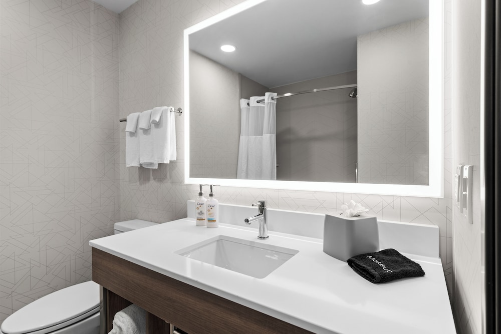 holiday inn express hotel and suites santa cruz by ihg