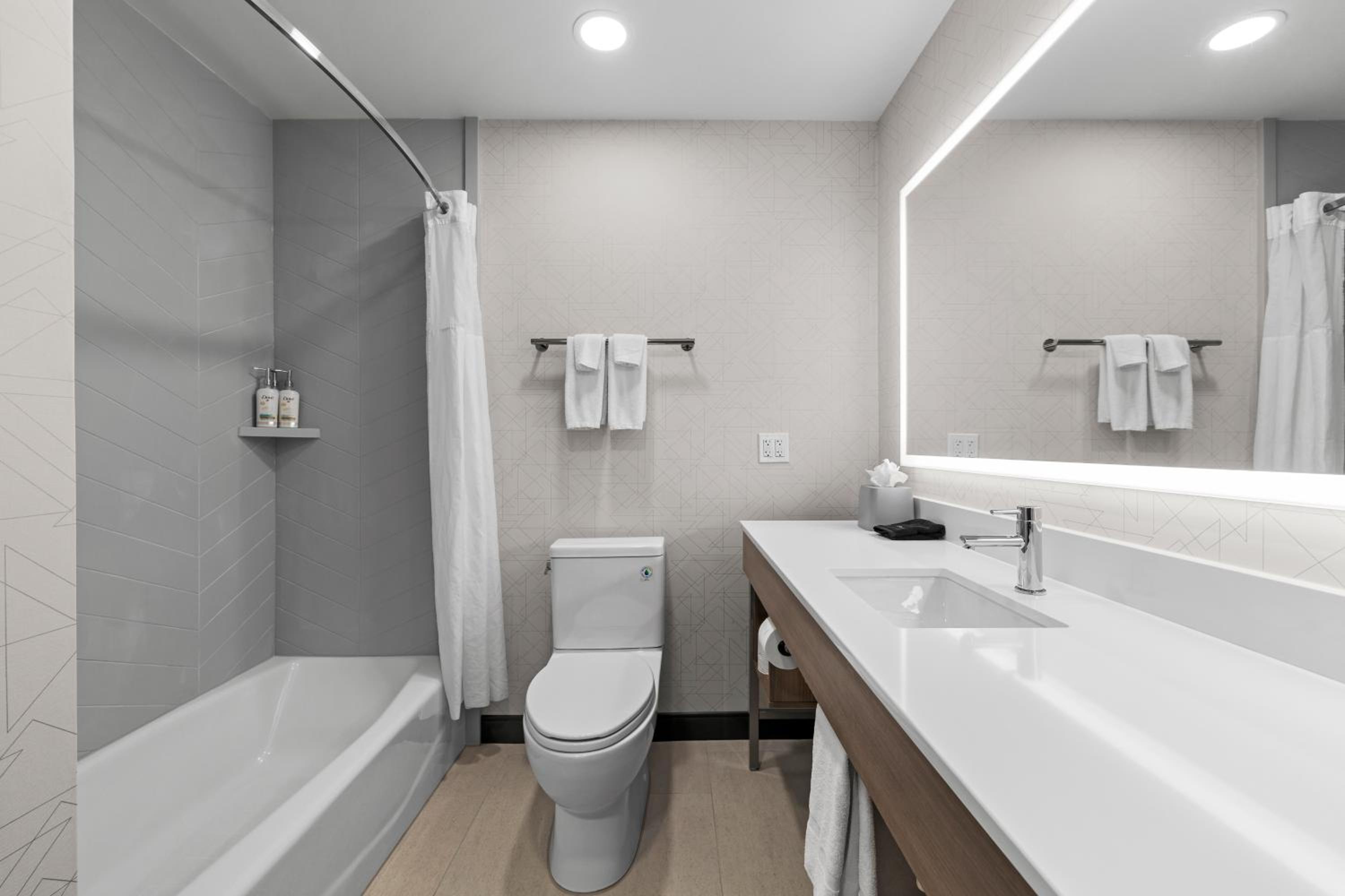 holiday inn express hotel and suites santa cruz by ihg