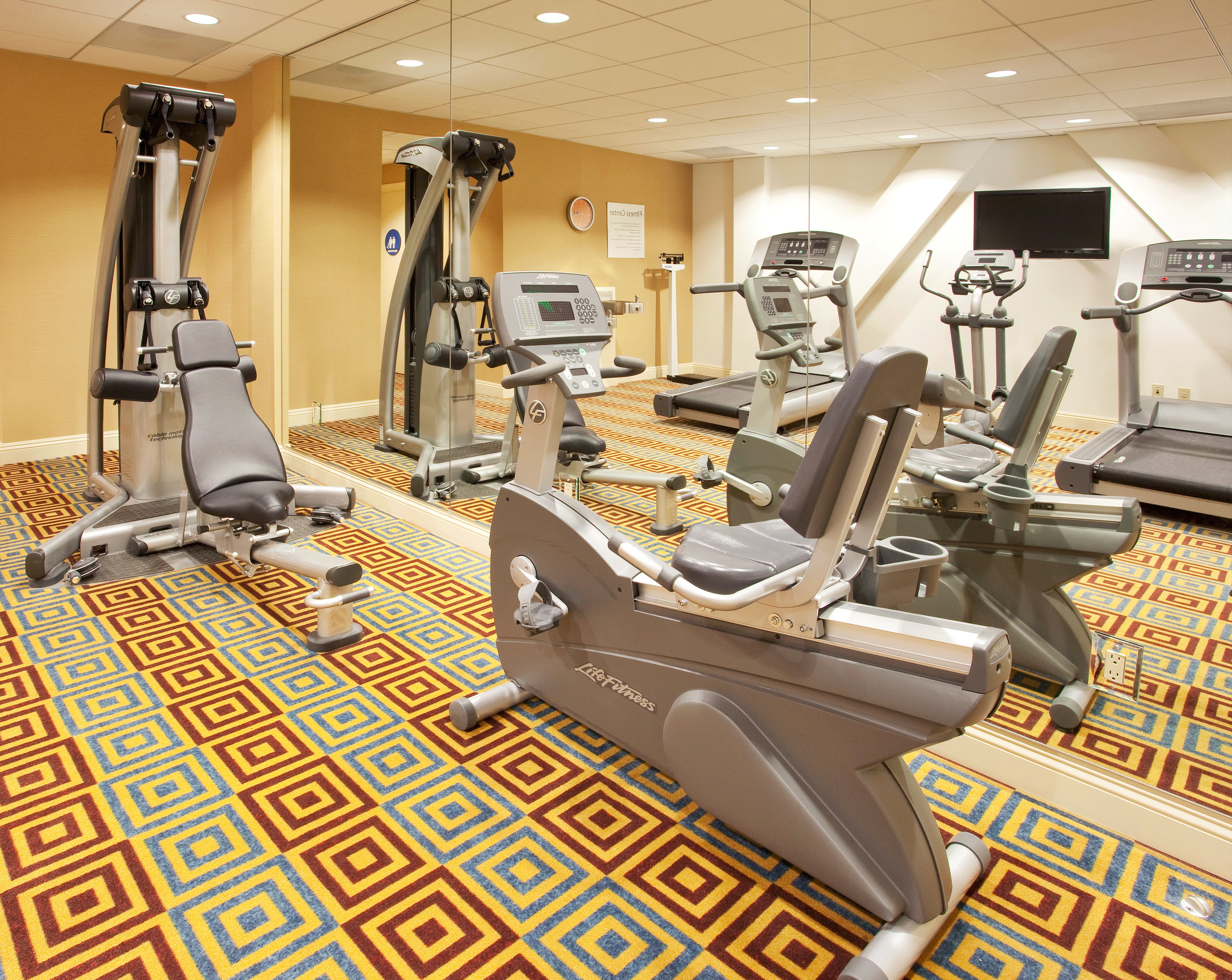 holiday inn express hotel and suites santa cruz by ihg
