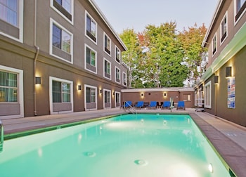 Holiday Inn Express Hotel & Suites Santa Cruz By Ihg,California>>Santa Cruz,3 star