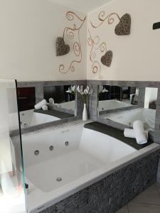 green hotel ninfa