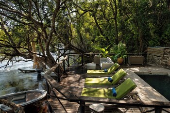 ichingo chobe river lodge