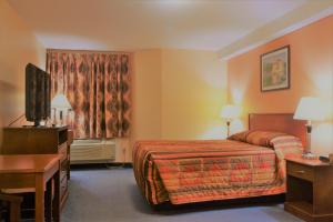 aurora park inn and suites