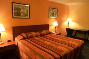 aurora park inn and suites