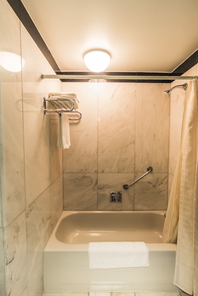 grenville sur la rouge