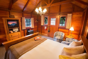 paradise lodge and bungalows