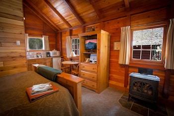 paradise lodge and bungalows