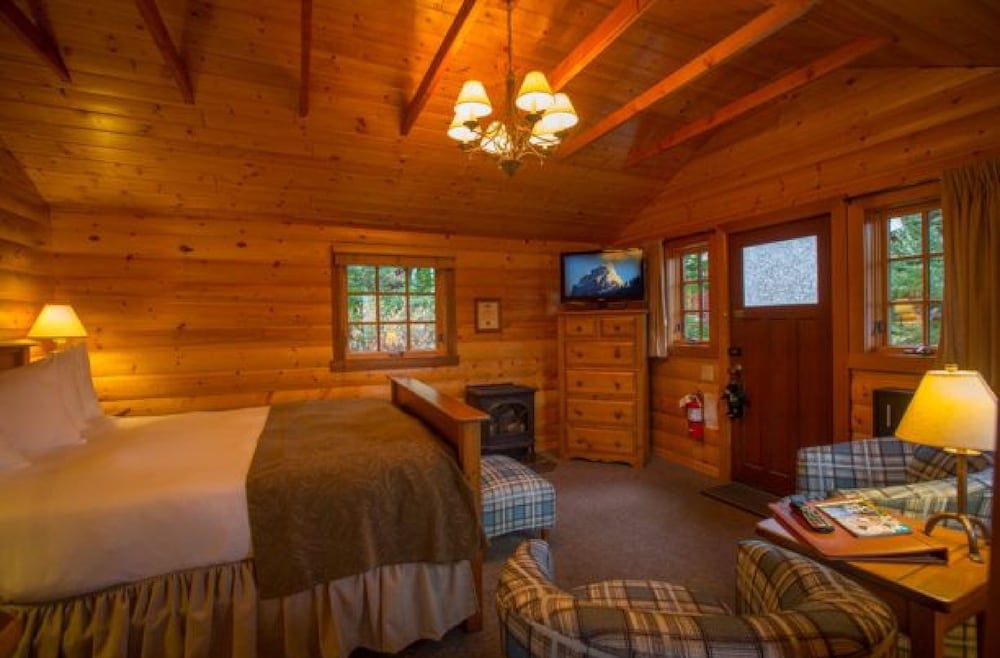 paradise lodge and bungalows