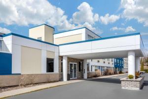 Quality Hotel,Newfoundland And Labrador>>Clarenville,4 star