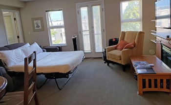 times square suites hotel