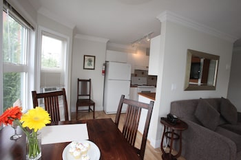 times square suites hotel