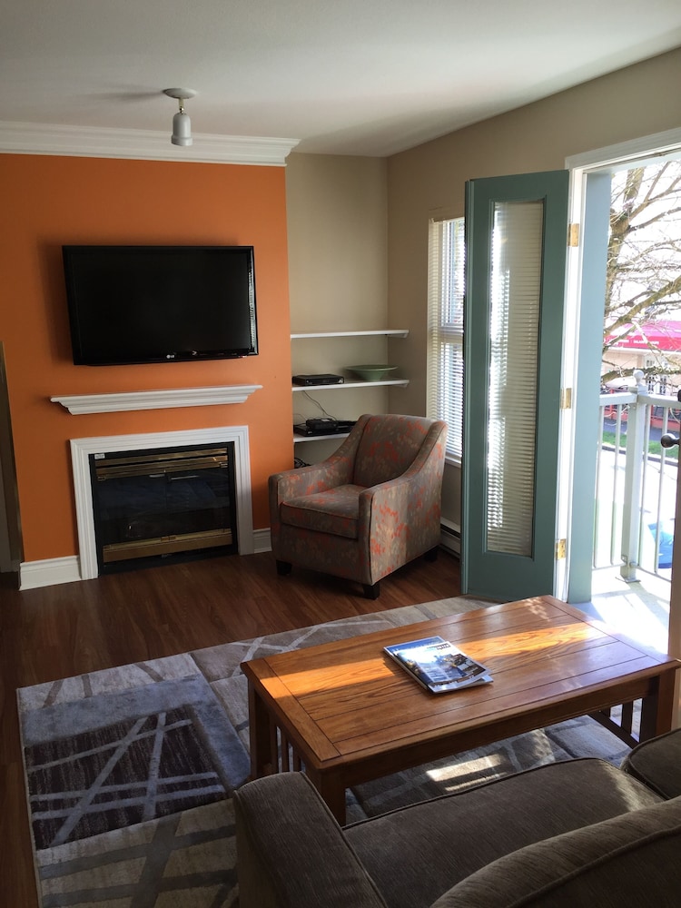 times square suites hotel