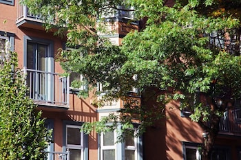 times square suites hotel