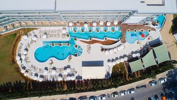 asterias beach hotel