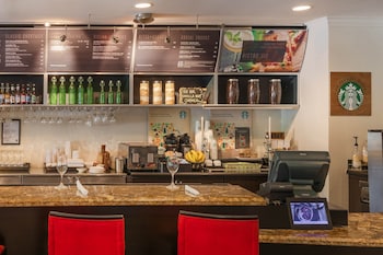 courtyard by marriott naples