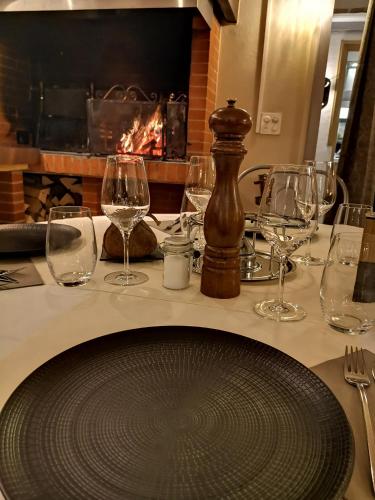 lhotel by hostellerie du chateau