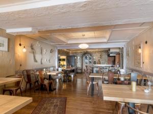 lhotel by hostellerie du chateau