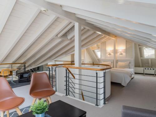 lhotel by hostellerie du chateau