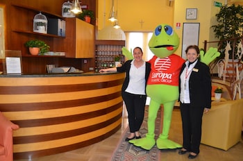 pineda aparthotel