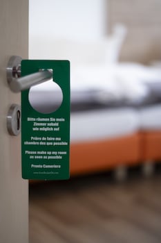 orange hotel und apartments