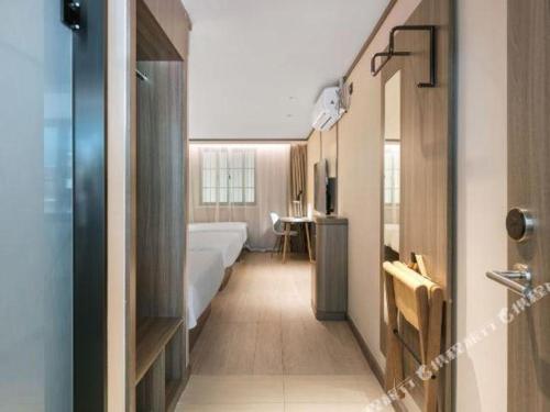 hanting hotel hangzhou central wulin square metro station
