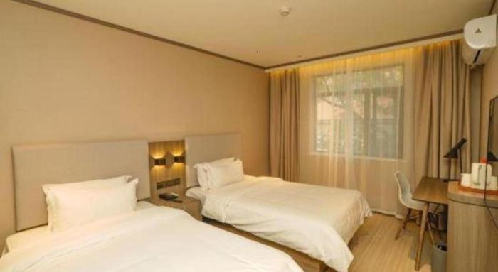 hanting hotel hangzhou central wulin square metro station