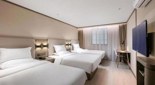 hanting hotel hangzhou central wulin square metro station