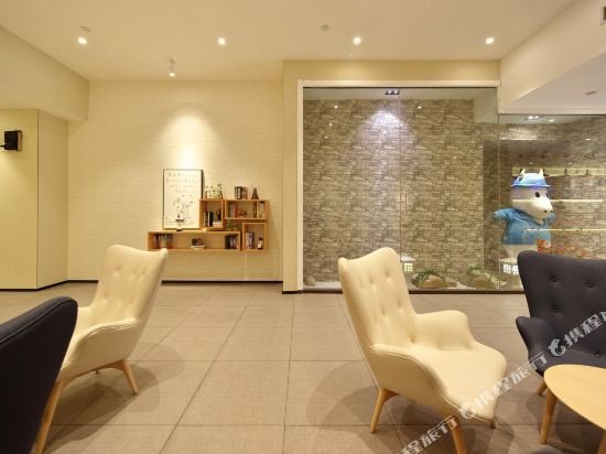 hanting hotel shangnan rd metro station shanghai