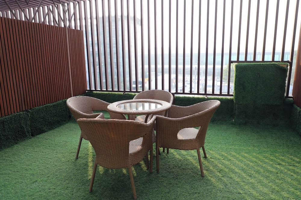 airport hotel