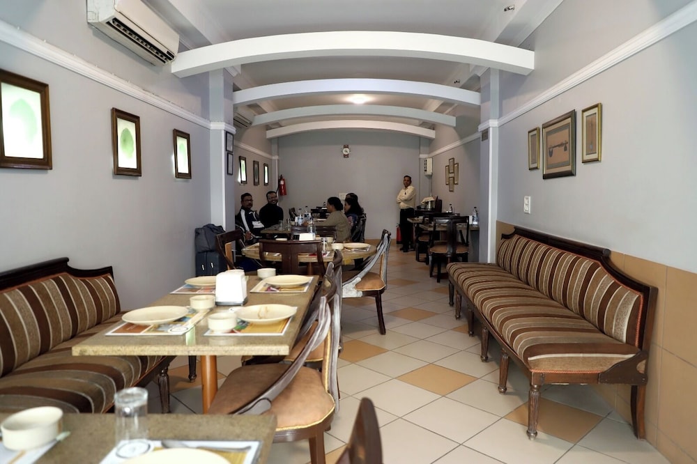 airport hotel